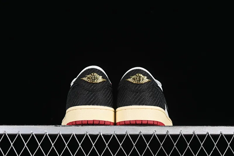 All categories Air Jordan Jordan series basketball shoes Air Jordan 1 Low Z version Trophy Room x Jordan 1 Low OG "Away" AJ1 Joe 1 Jordan's son low-top cultural casual sneakers FN0432-100